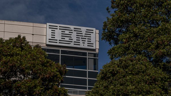 IBM, tüm Rus işgücünü işten çıkarmaya karar verdi