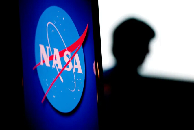 NASA Artemis 1 roketi testine başladı