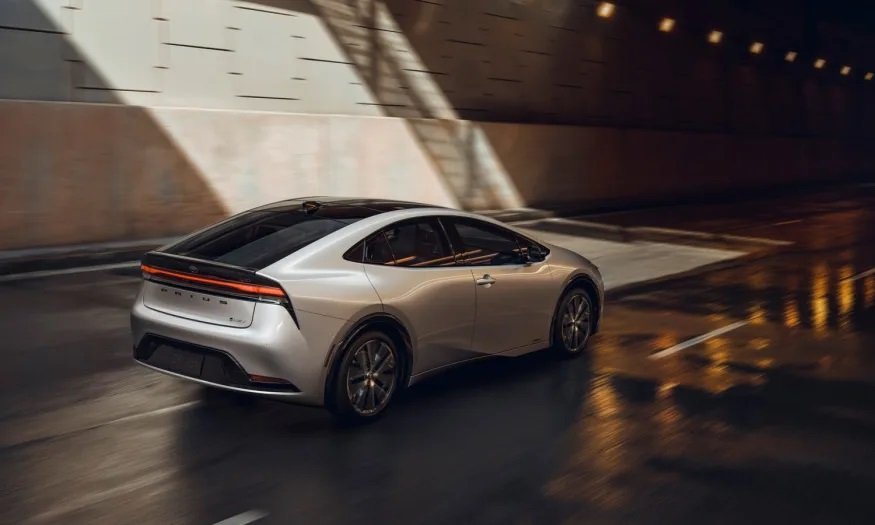 toyota prius 2023