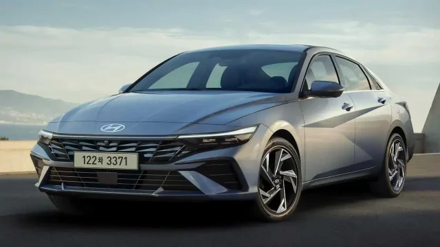 Gelecekten geliyor: Hyundai Elantra makyajlandı!
