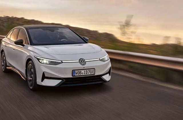 Passat'ın varisi tanıtıldı: Volkswagen ID.7 özellikleri neler?