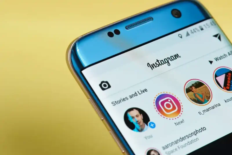 Instagram hikaye kendi kendine siliniyor çözümü
