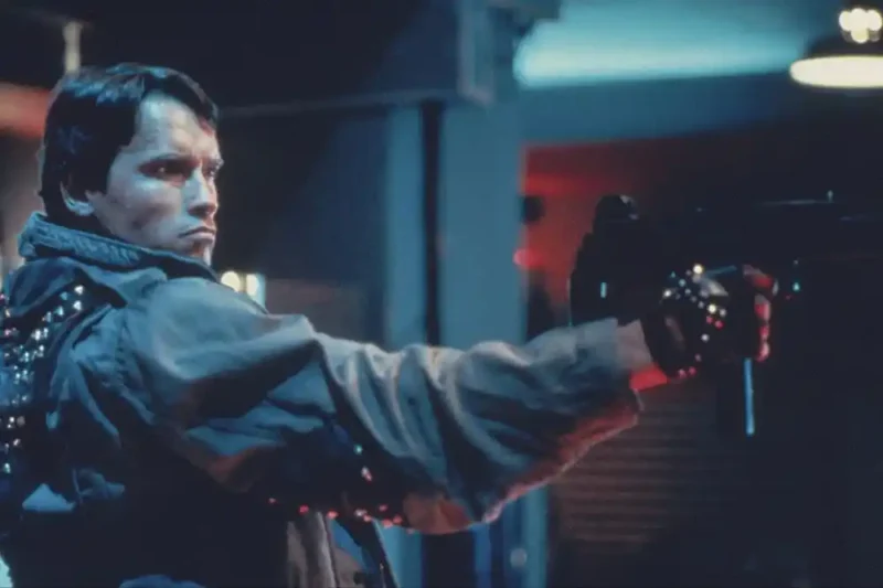 Terminatör (1984) filmi, bilinen en iyi yapay zeka filmleri arasında yer alır.