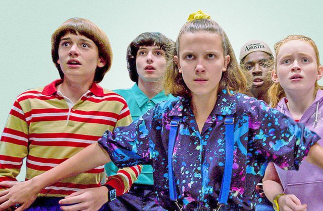 80'lerden bir yıldız isim daha Stranger Things kadrosuna katıldı