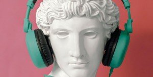 Mutlaka Takip Edilmesi Gereken Podcast Kanalları Mutlaka Takip Edilmesi Gereken Podcast Kanalları