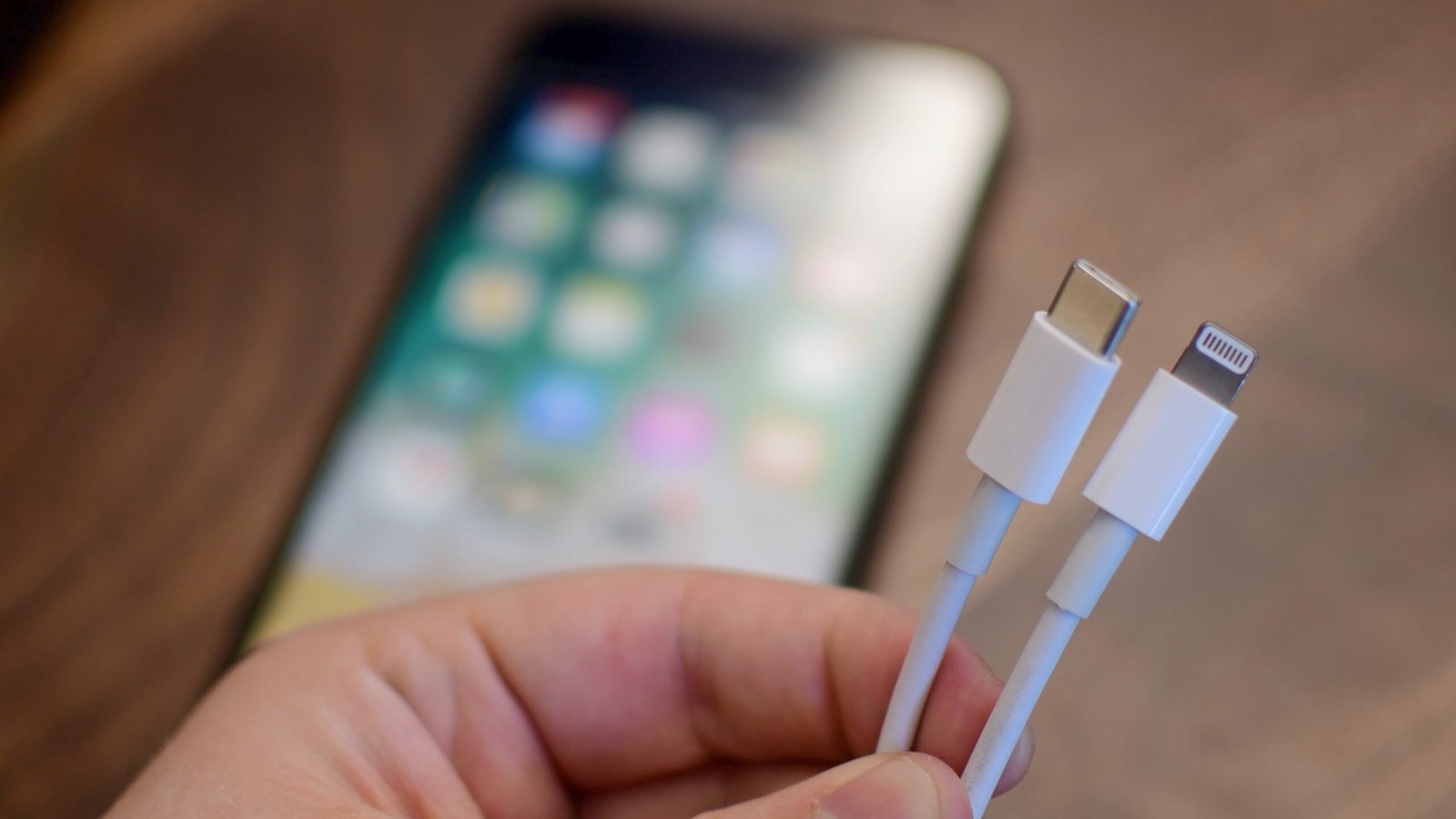 Apple USB-C iPhone'ları test ediyor