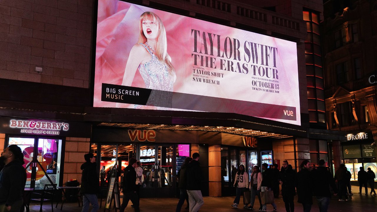Google, Taylor Swift'i sildi mi? Listede neden yok?