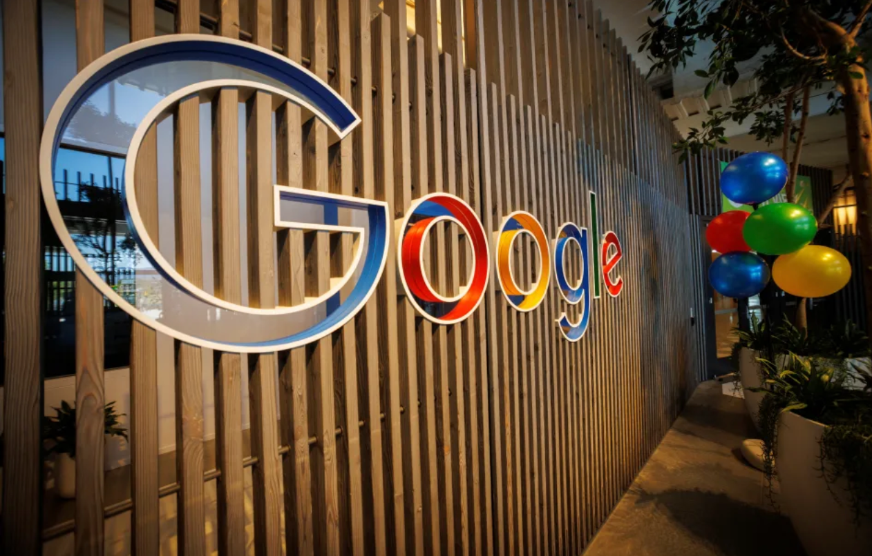 Google Fotoğraflar, yapay zeka destekli yeni özelliklerini sundu