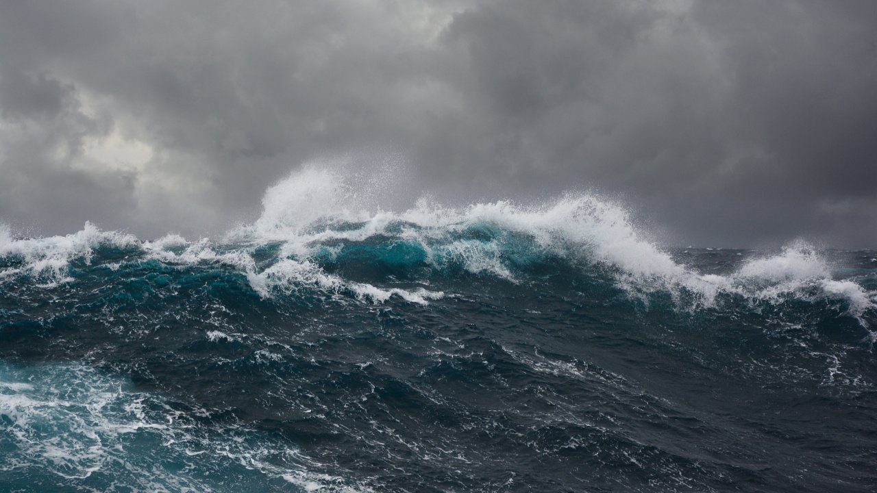 Dünya'nın gördüğü en büyük dalga kaç metreydi? Buna sebep olan tsunami ne zaman, nerede yaşandı?